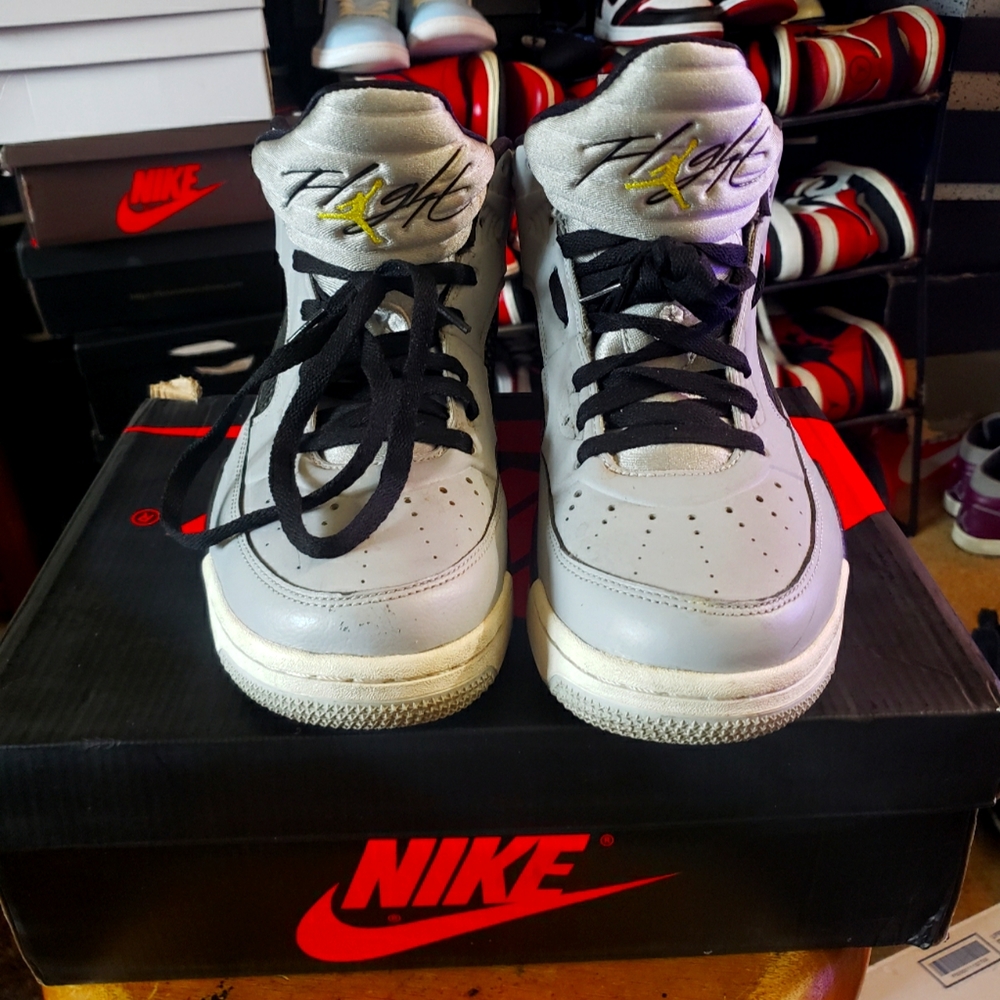 Air Jordan Flights (Lows)